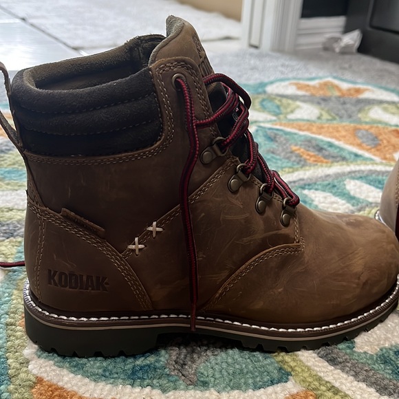 WOMEN'S KODIAK BRALORNE 6" WATERPROOF COMPOSITE TOE SAFETY WORK BOOT - Picture 2 of 5